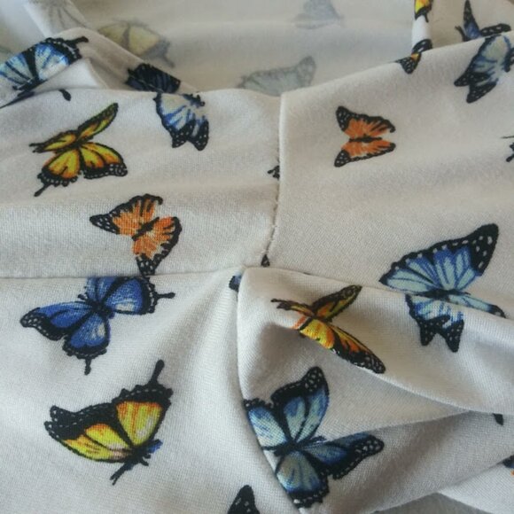 No Boundaries women's size XXXL (21) butterfly all over print blouse - Picture 14 of 15